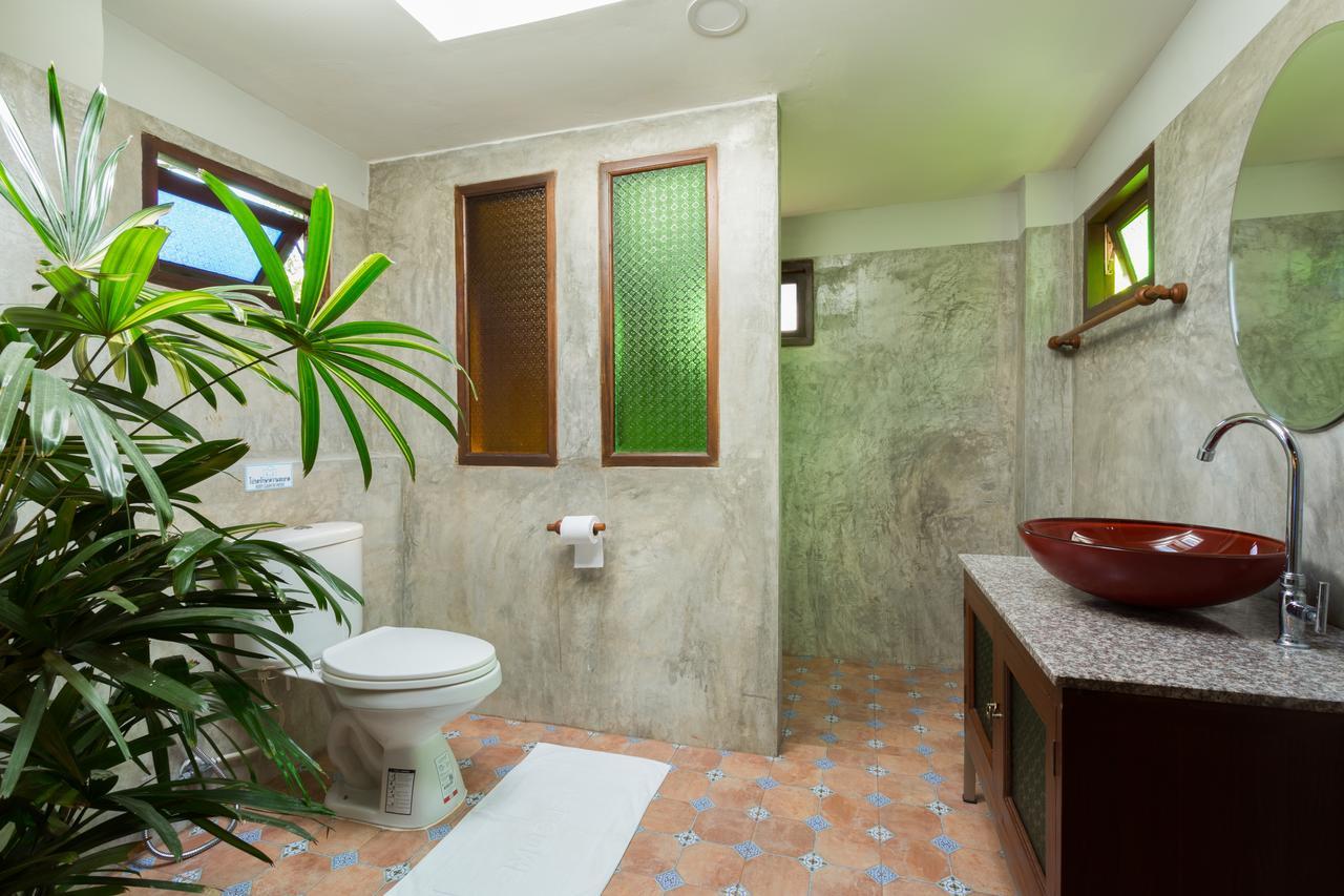 Suksatan Lamphun Hotel Exterior photo